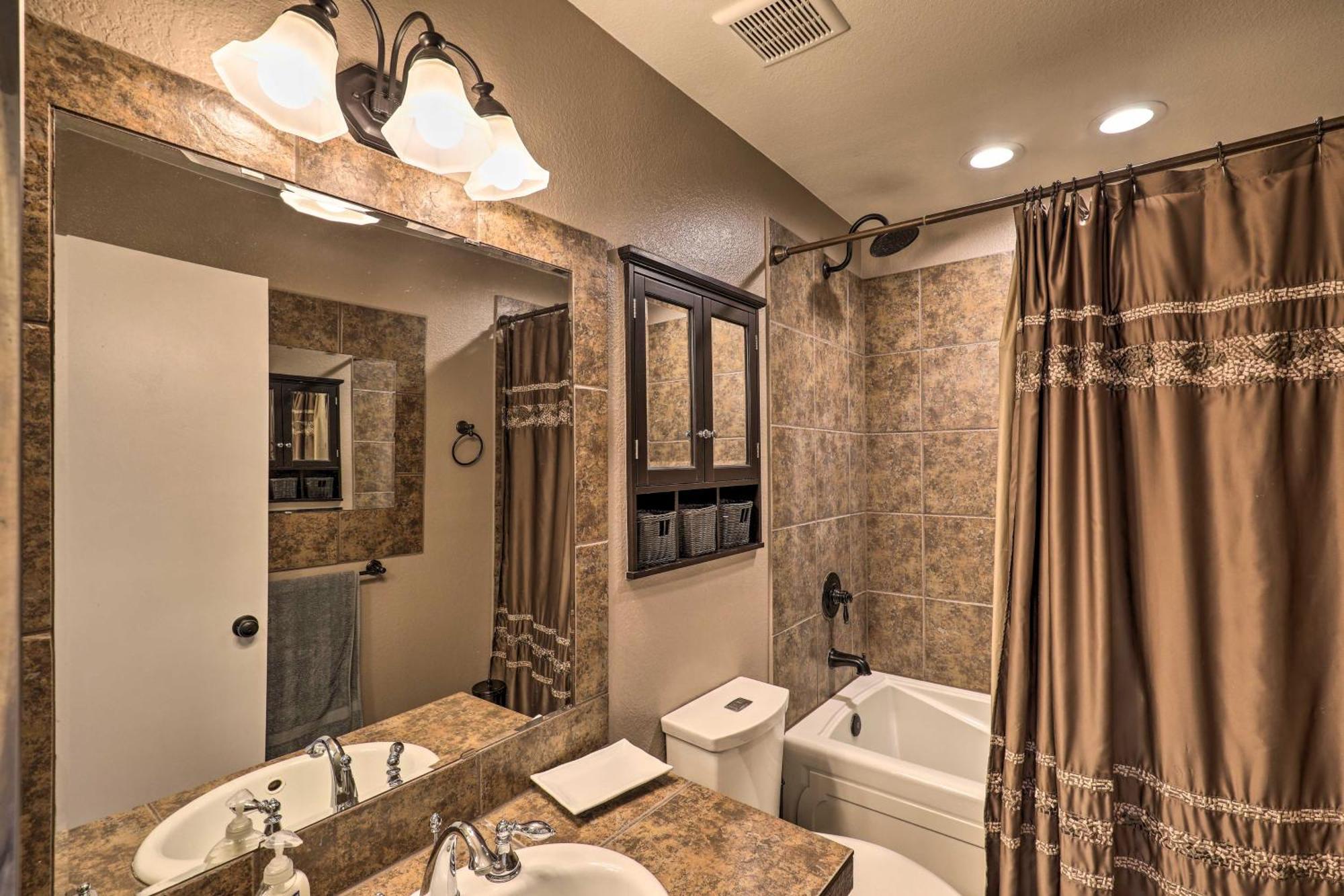 East Tucson House With Private Backyard And Fire Pit Vila Exterior foto